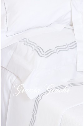 Onda Duvet Cover